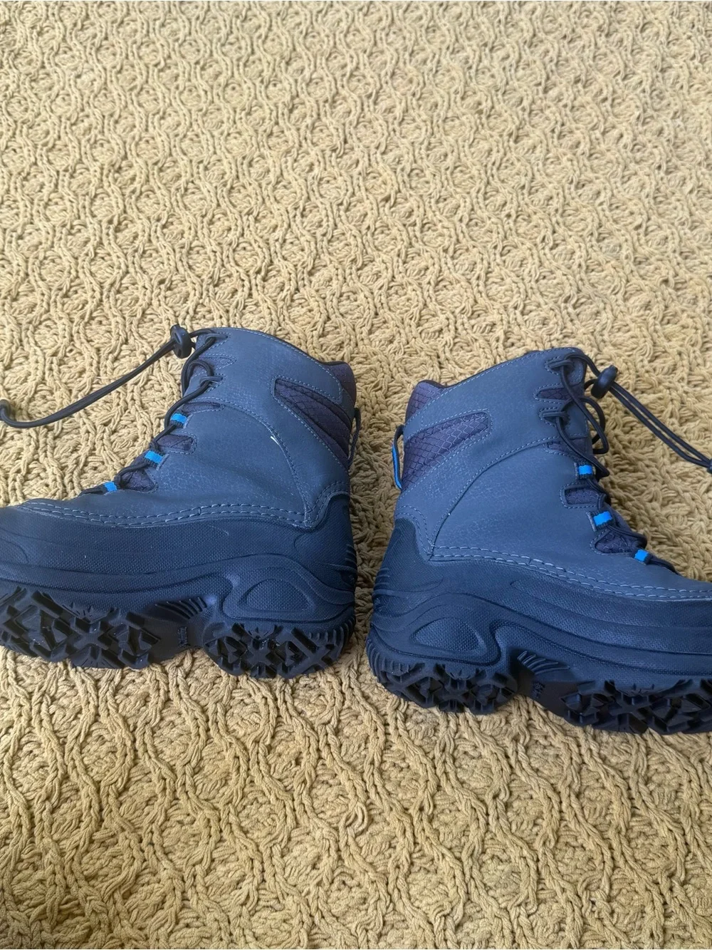Columbia Youth Bugaboot Plus IV Omni-Heat 200g Black Blue Winter Snow Size 5